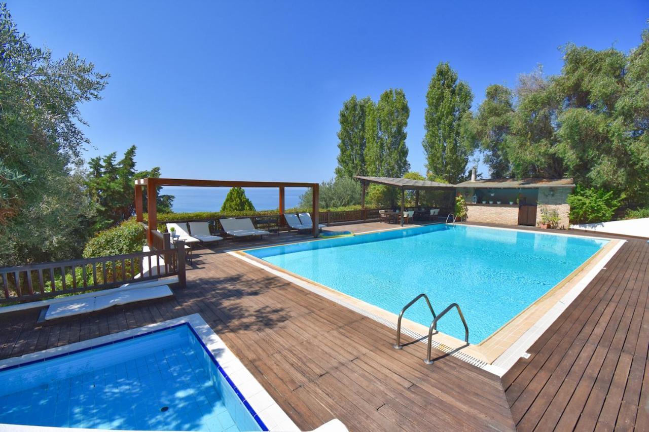 Corfu Resorts Apartments Pelekas Bagian luar foto