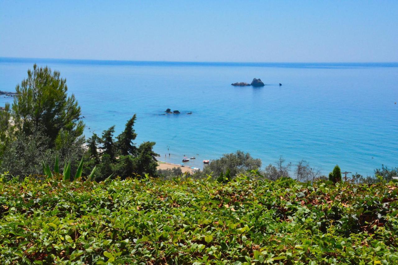 Corfu Resorts Apartments Pelekas Bagian luar foto