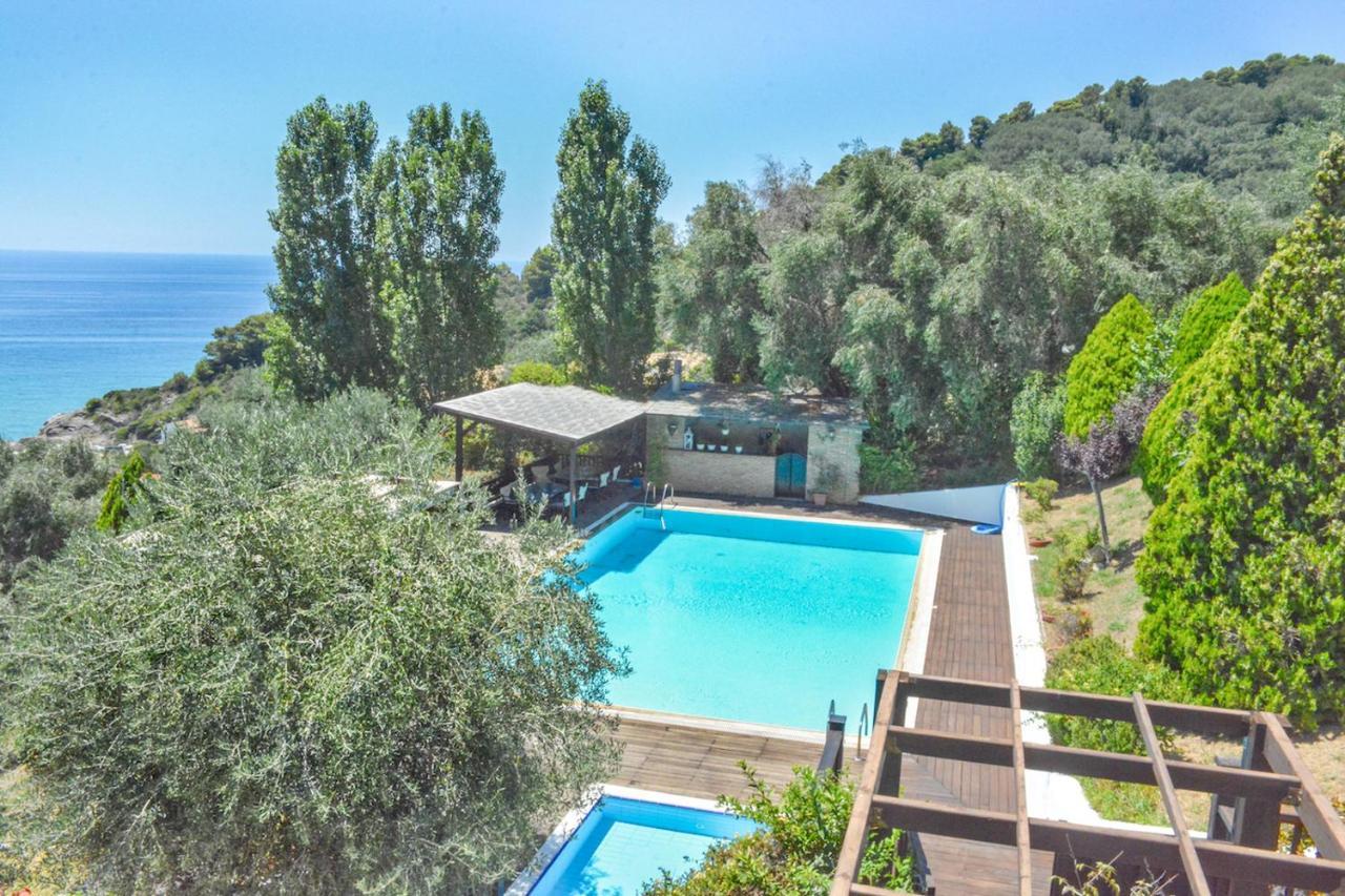 Corfu Resorts Apartments Pelekas Bagian luar foto