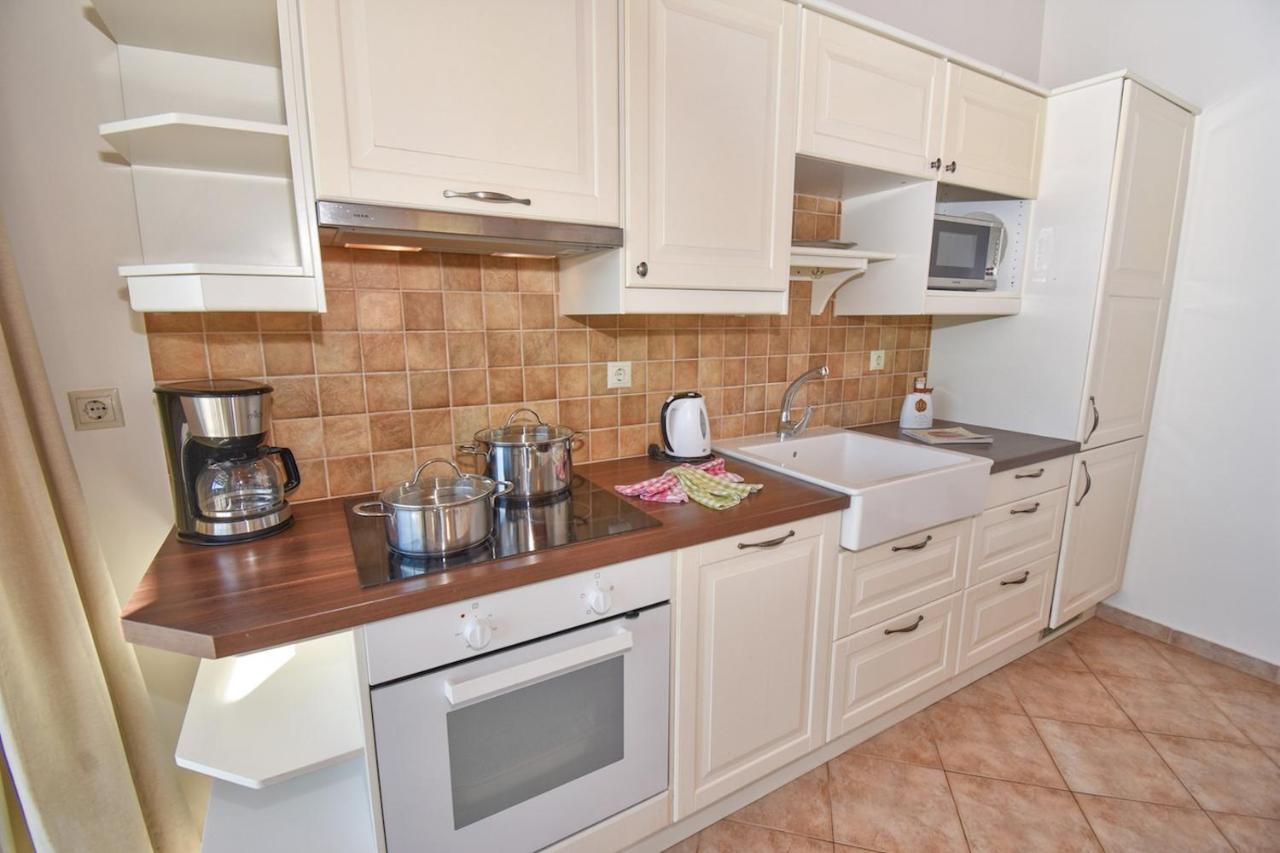 Corfu Resorts Apartments Pelekas Bagian luar foto